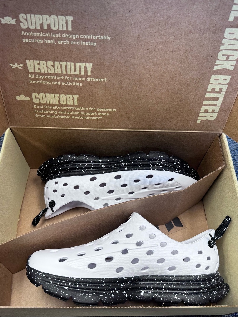 KANE Recovery Shoes NEW IN BOX White/Black Speckle Size M5/W7 - Picture 2 of 8